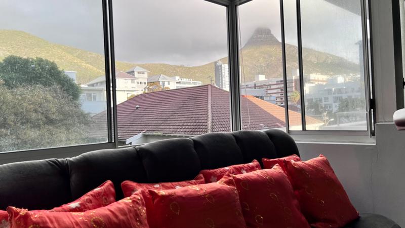 1 Bedroom Property for Sale in Sea Point Western Cape